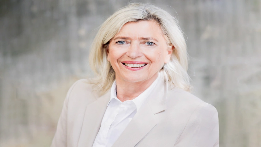 Porträt der VRR-Vorstandssprecherin Gabriele Matz
