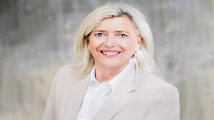 Porträt der VRR-Vorstandssprecherin Gabriele Matz