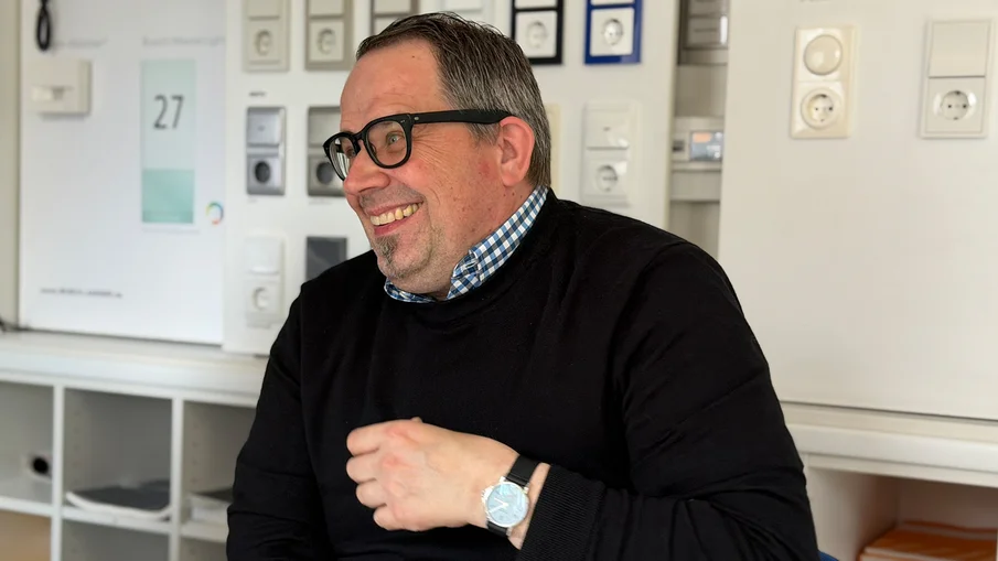 Interview zum DeutschlandTicket für Auszubildende des Elektrohandwerks: Geschäftsführer Christian Muß