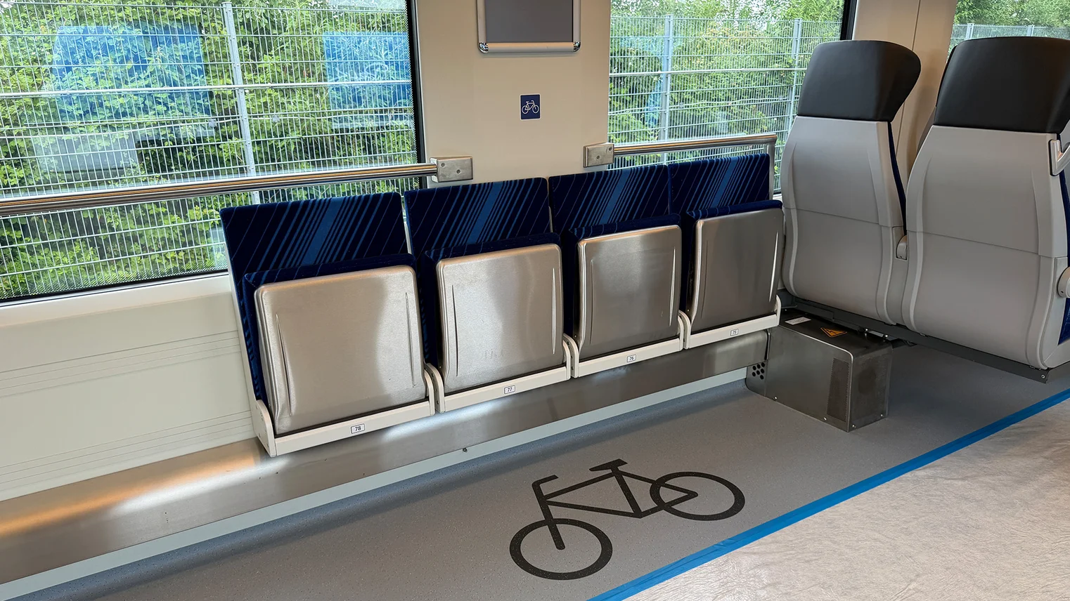 © VRR Vorstellung der BEMU-Fahrzeuge von CAF: der Fahrradbereich