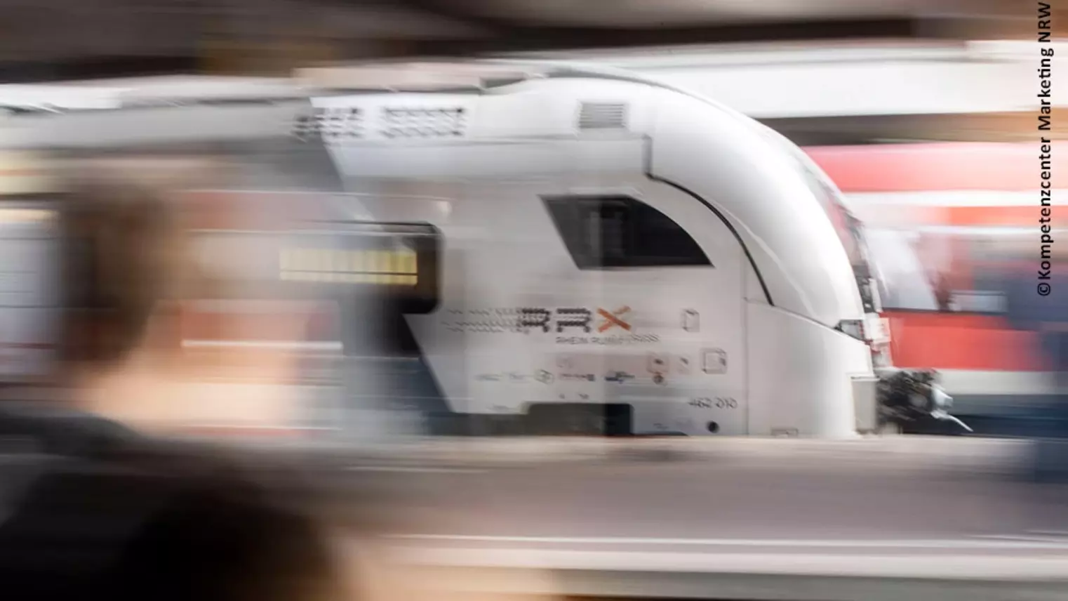 Ansicht eines RRX-Zuges in Bewegung