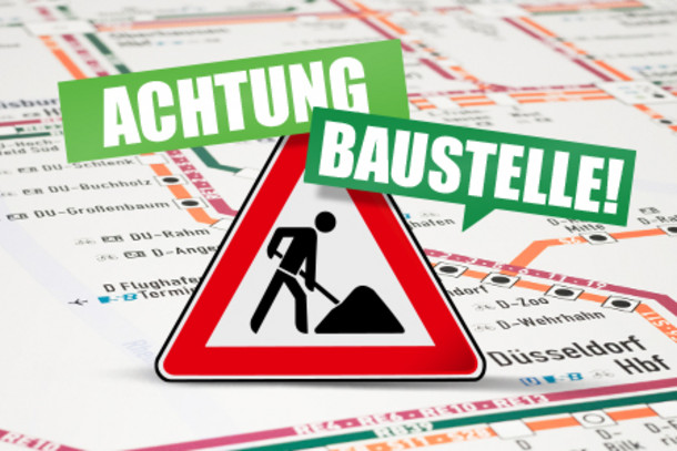 Ein Baustellenschild mit der Aufschrift "Achtung Baustelle"