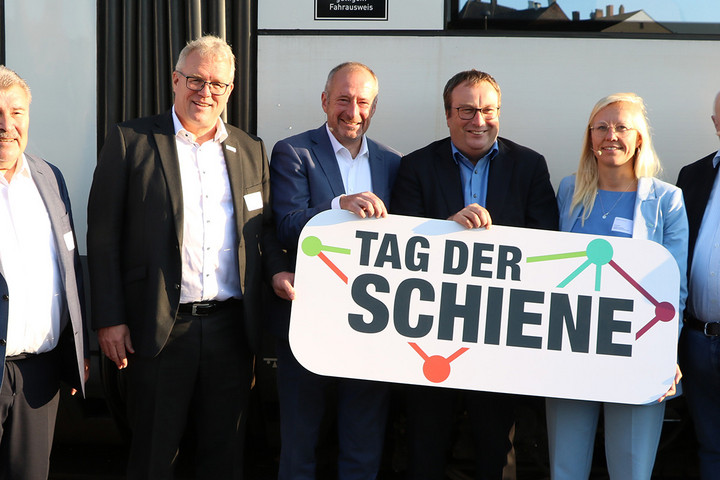 VRR-Nahverkehrsplan 2025: Den ÖPNV der Zukunft gestalten | VRR