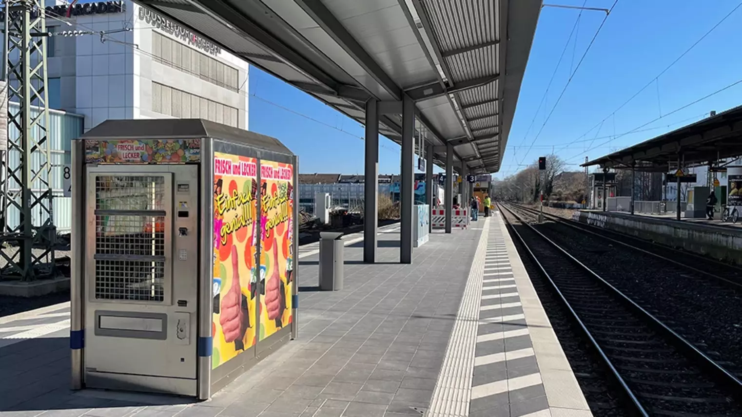Snackautomat am neuen Regionalbahnsteig