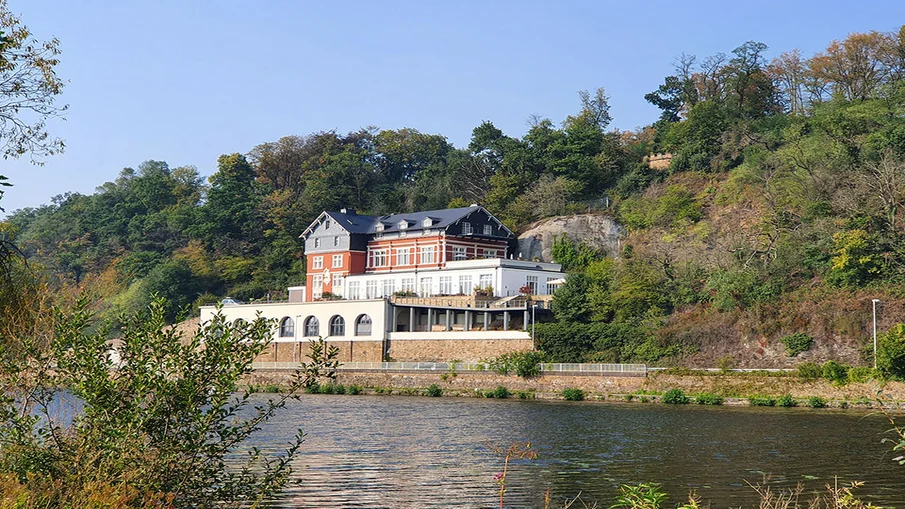 Die Jugendherberge am Kahlenberg in Mühlheim an der Ruhr liegt unmittelbar an der Ruhr