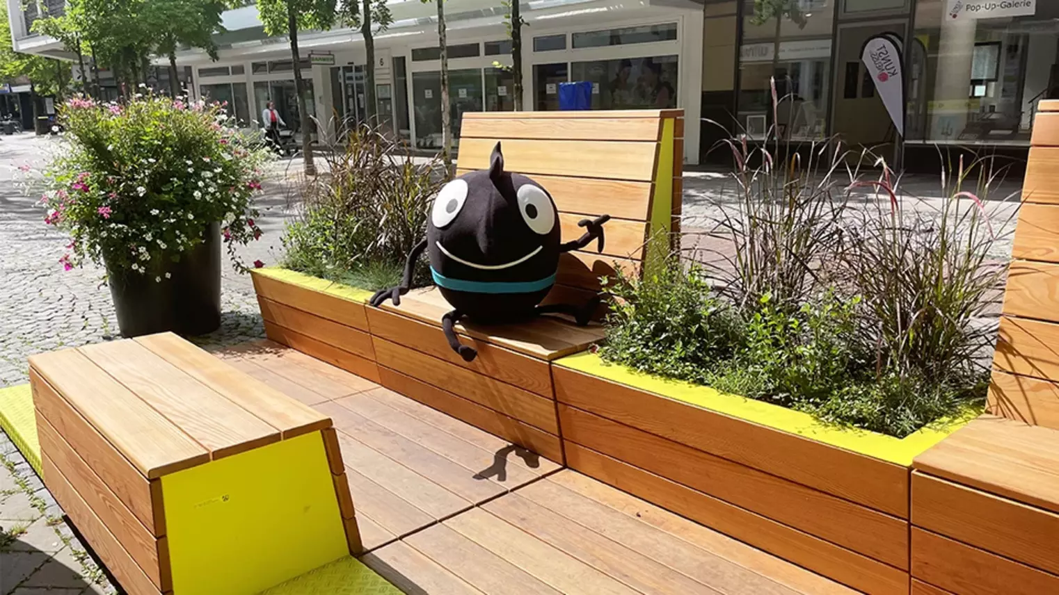 "Edgar" auf den Stadt-Terassen in Neuss.