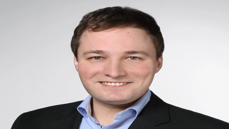 Dr. Maximilian Müller