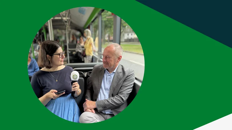 Eine Grafik bestehend aus einem kreisförmigen Bild von Oliver Wittke und einer VRR-Kollegin sowie der Aufschrift Frag den VRRstand.