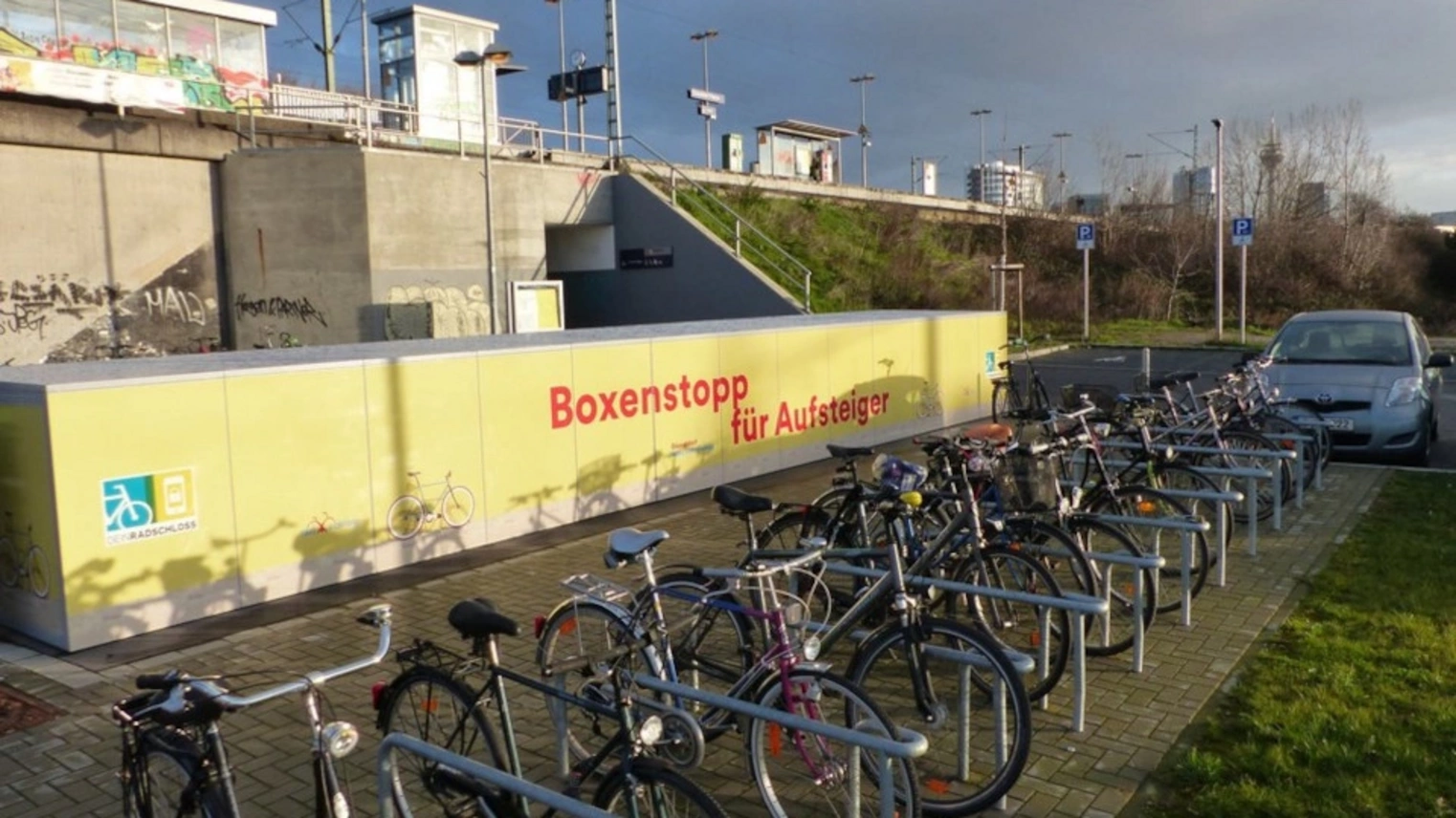 Die DeinRadschloss Anlage am Bahnhof Düsseldorf Hamm