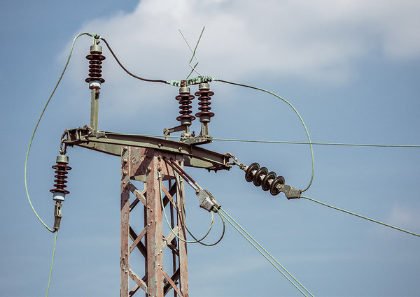 Mast für elektrische Oberleitung