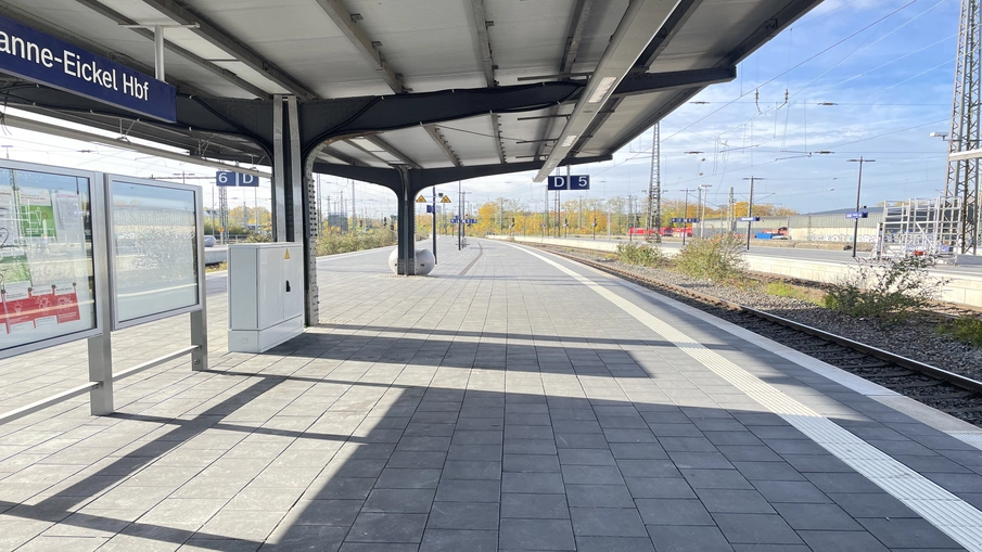 Der Bahnsteig in Wanne-Eickel Hbf