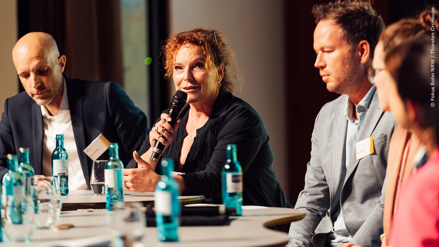 ÖPNV-Sicherheitskongress NRW: Anja Wenmakers, Geschäftsführerin der Stadtwerke Bonn