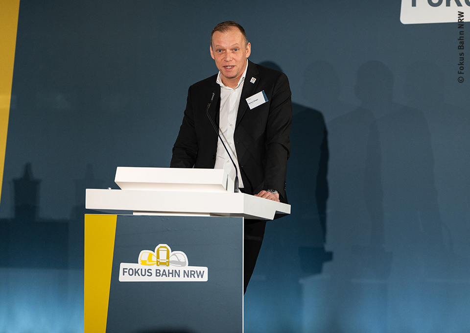 Markus Stenger, Geschäftsführer der DFB EURO GmbH / EURO 2024 GmbH beim 2. Colloquium EURO 2024 "Sicherheit im öffentlichen Nahverkehr"